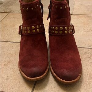 Never worn! Sofft Red Studded Ankle Boots / booties 8.5